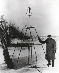 Goddard rocket platform